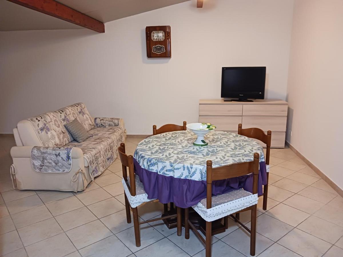 Nora Casa Vacanze/Bed And Breakfast Pula Zewnętrze zdjęcie